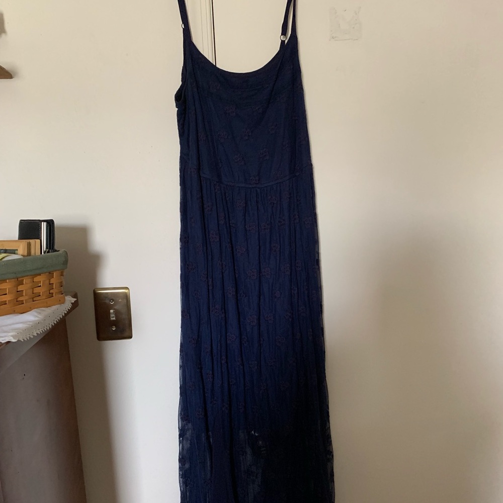 Long navy blue dress with lace